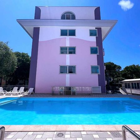 Residence Regent Beach Бибионе Экстерьер фото